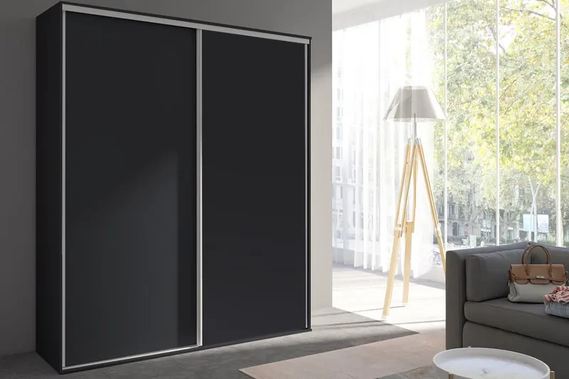 GRANDE 204 in Schwarz ohne Spiegel
