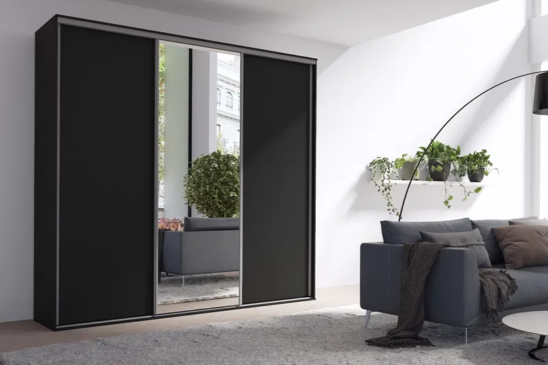 GRANDE 254 in Schwarz mit Spiegeltür in der Mitte