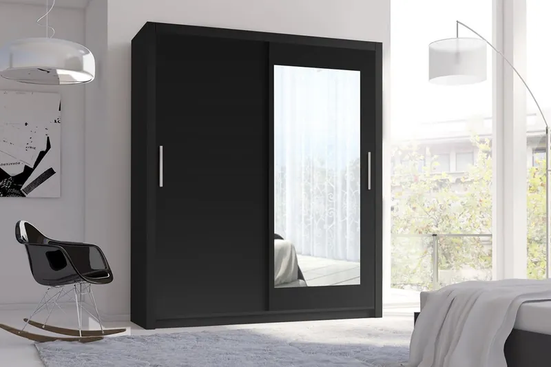 MISTRAL 180 in Schwarz mit einer Spiegeltür